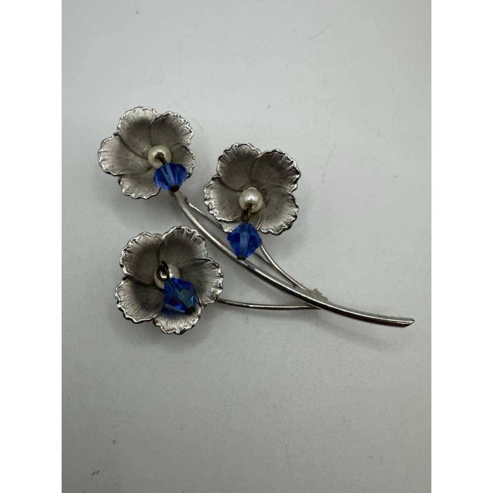 Vtg Signed Weiss Silvertone Flower Brooch - Faux Pearl and AB Blue Dangles